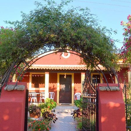 Issos Apartments Agios Georgios  Dış mekan fotoğraf