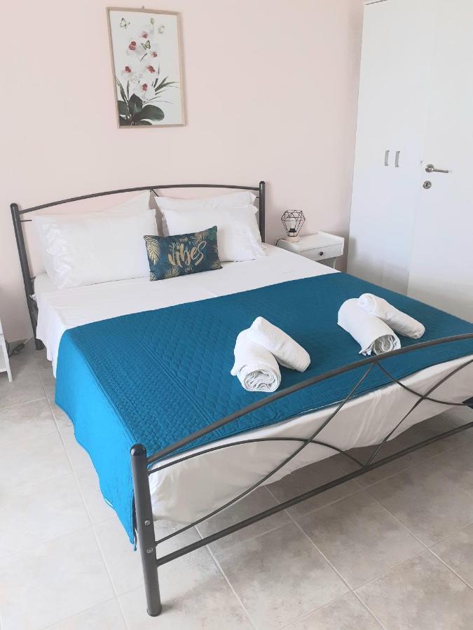 Issos Apartments Agios Georgios  Dış mekan fotoğraf