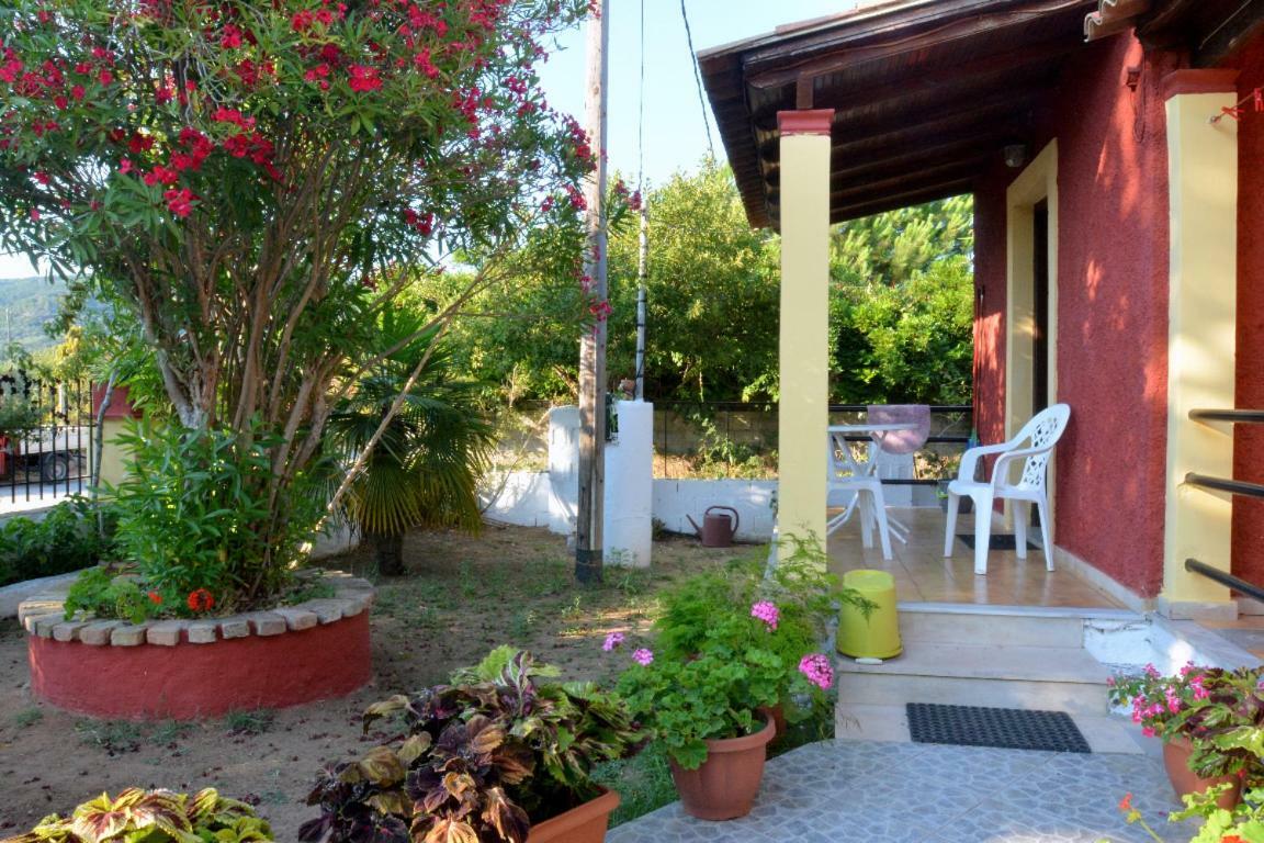 Issos Apartments Agios Georgios  Dış mekan fotoğraf
