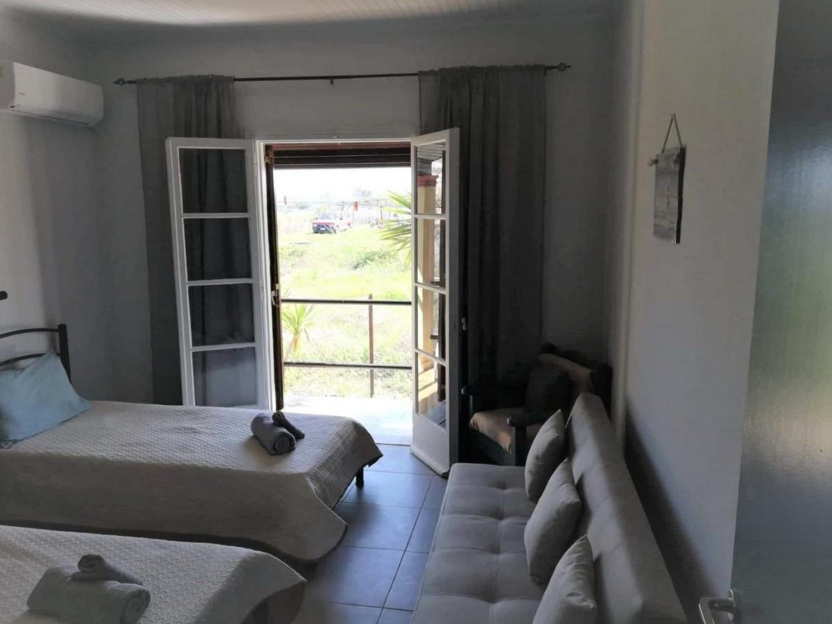 Issos Apartments Agios Georgios  Dış mekan fotoğraf